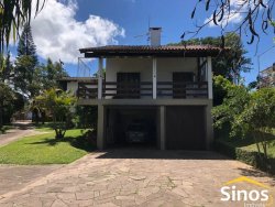 Casa com excelente localização  