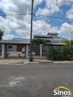 Bela casa no Jardim da Figueira  