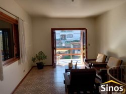Sobrado com 02 dormitórios no centro 