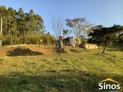 Sítio de 9.000,00 m², na área central de Lomba Grande 
