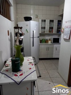 Sobrado em ótima localização, com quatro dormitórios 