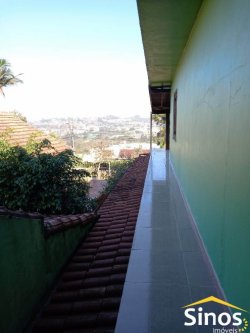 Sobrado em ótima localização, com quatro dormitórios 