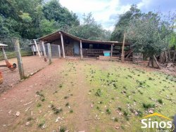 Belo sítio de 3,1 hectares na região central de Lomba Grande 