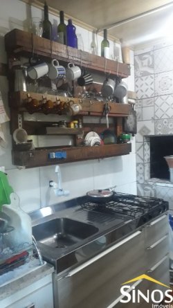 Área comercial em Lomba Grande 