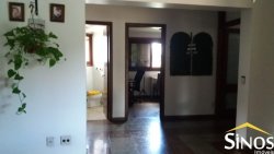 Casa com prédio comercial no Bairro Santo Afonso 