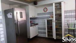 Casa com prédio comercial no Bairro Santo Afonso 
