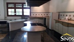 Casa com prédio comercial no Bairro Santo Afonso 