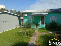 Casas com ponto comercial na Guia Lopes 