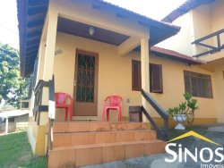 Casas com ponto comercial na Guia Lopes 