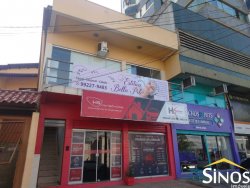 Casas com ponto comercial na Guia Lopes 