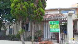 Sobrado com 03 dormitórios no bairro Rondônia 