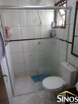 Sobrado com 03 dormitórios no bairro Rondônia 