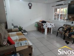 Sobrado com 03 dormitórios no bairro Rondônia 