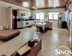Casa em Condomínio Fechado na Lomba Grande 