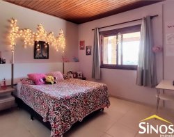 Casa em Condomínio Fechado na Lomba Grande 