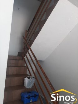 Sobrado com sala comercial no bairro Santo Afonso 