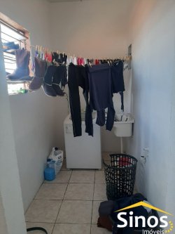 Sobrado com sala comercial no bairro Santo Afonso 