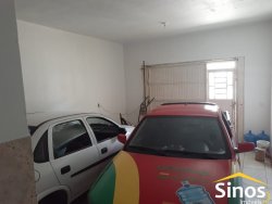 Sobrado com sala comercial no bairro Santo Afonso 