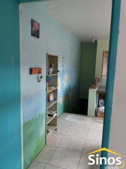 Casa com 03 dormitórios no bairro Hamburgo Velho 