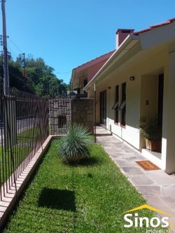 Casa com 3 dormitórios e 1 suíte no bairro Jardim Mauá 