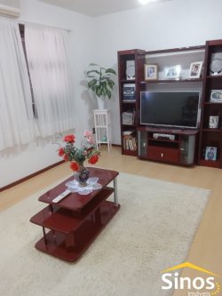 Casa com 3 dormitórios e 1 suíte no bairro Jardim Mauá 