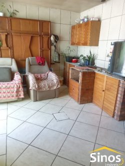 Sobrado com 02 dormitórios no bairro Canudos 