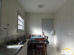 Casa com 03 dormitórios e 01 suíte, 1km do hospital da UNIMED 