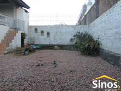 Casa com 03 dormitórios e 01 suíte, 1km do hospital da UNIMED 