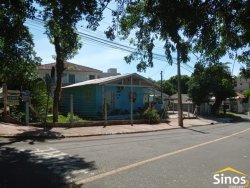 Casas com amplo terreno no bairro Jardim Mauá 