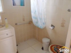 Sobrado comercial com 03 dormitórios no bairro Pinheiro 