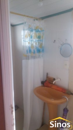 Sobrado comercial com 03 dormitórios no bairro Pinheiro 