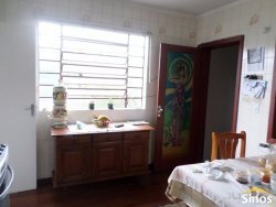 Sobrado comercial com 03 dormitórios no bairro Pinheiro 