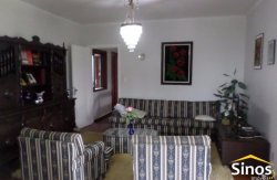 Sobrado comercial com 03 dormitórios no bairro Pinheiro 