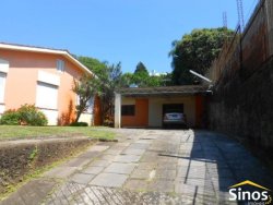 Casa de Alvenaria com 04 dormitórios no bairro Jardim Mauá 