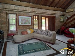 Sítio com 02 casas em ótima localização em Lomba Grande 