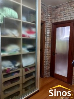 Sítio com 02 casas em ótima localização em Lomba Grande 