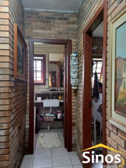 Sítio com 02 casas em ótima localização em Lomba Grande 