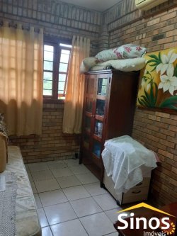 Sítio com 02 casas em ótima localização em Lomba Grande 