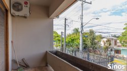 Casa com 04 dormitórios no Bairro Ideal  