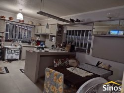 Casa mobiliada com 03 dormitórios no bairro Jardim América 