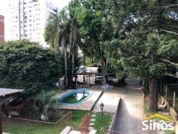 Terreno com casa no bairro Hamburgo Velho 