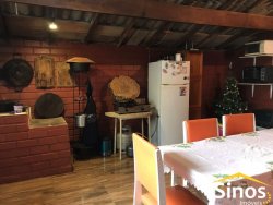 Casa mista com 02 dormitórios em Lomba Grande 