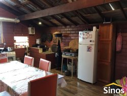 Casa mista com 02 dormitórios em Lomba Grande 