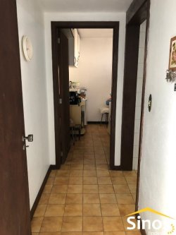 Casa com 02 dormitórios no bairro Hamburgo Velho 