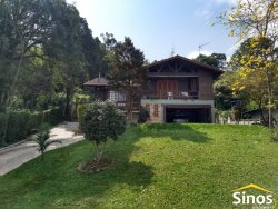 Casa mista com 02 dormitórios no Bairro Rondônia 