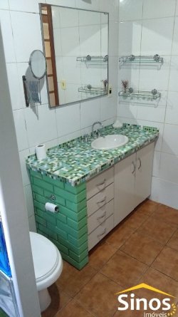 Casa mista com 02 dormitórios no Bairro Rondônia 