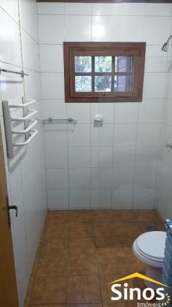 Casa mista com 02 dormitórios no Bairro Rondônia 