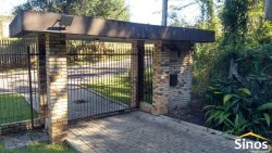 Casa mista com 02 dormitórios no Bairro Rondônia 