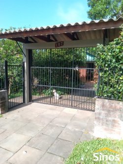 Terreno com chalé no bairro Santo Afonso 