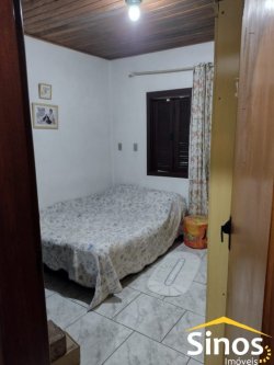 Casa com 02 dormitórios no Bairro Hamburgo Velho 